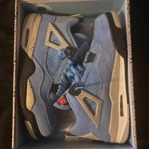 Jordan 4 University Blue size 12 - Picture 2 of 7